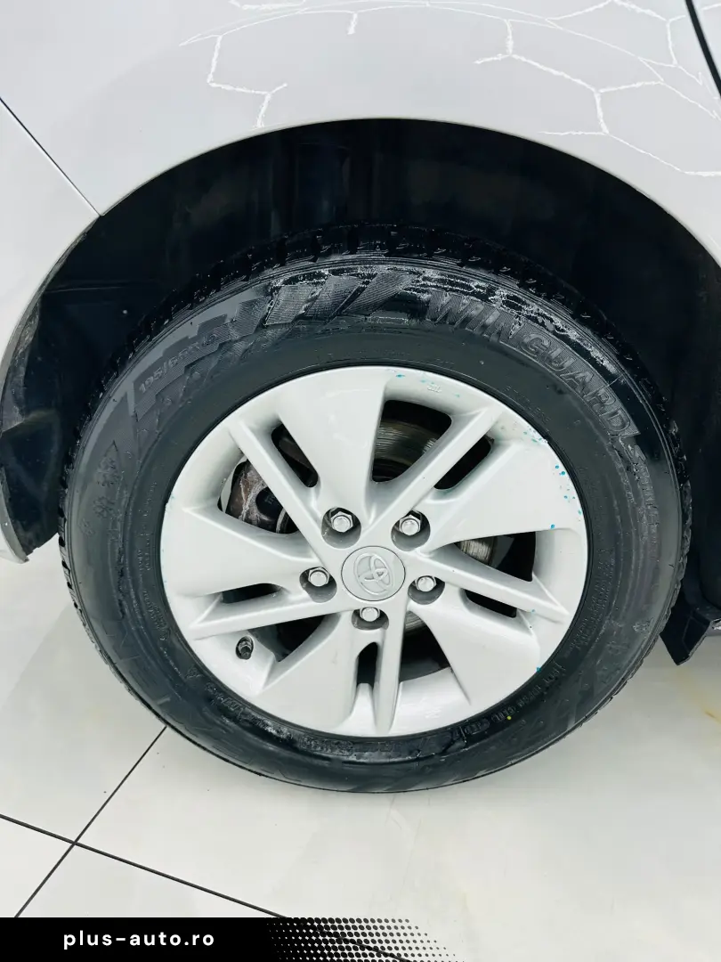 TOYOTA AURIS 2018 1.8i  HYBRID E6 Garantie 12 Luni Rate Avan