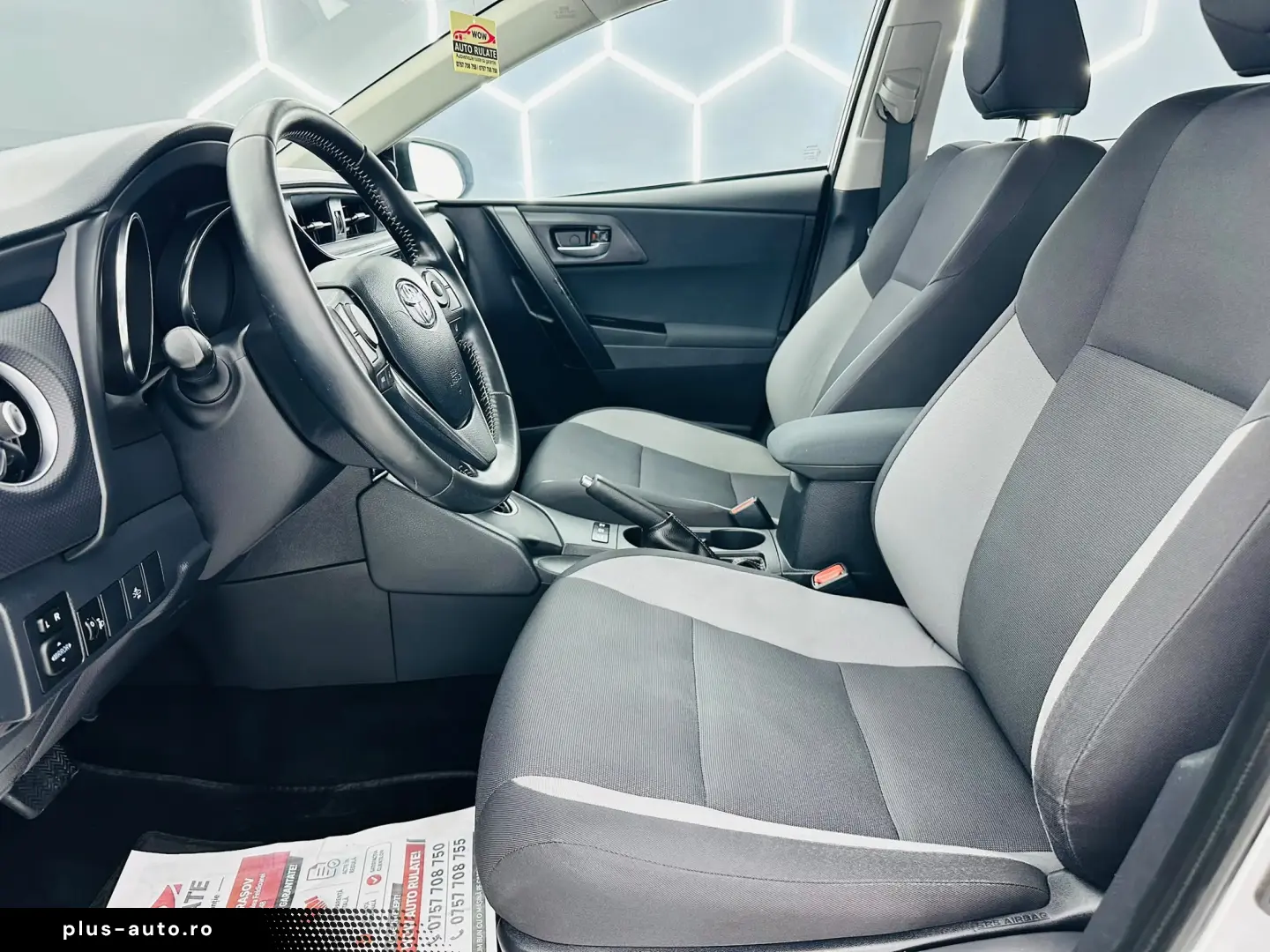 TOYOTA AURIS 2018 1.8i  HYBRID E6 Garantie 12 Luni Rate Avan