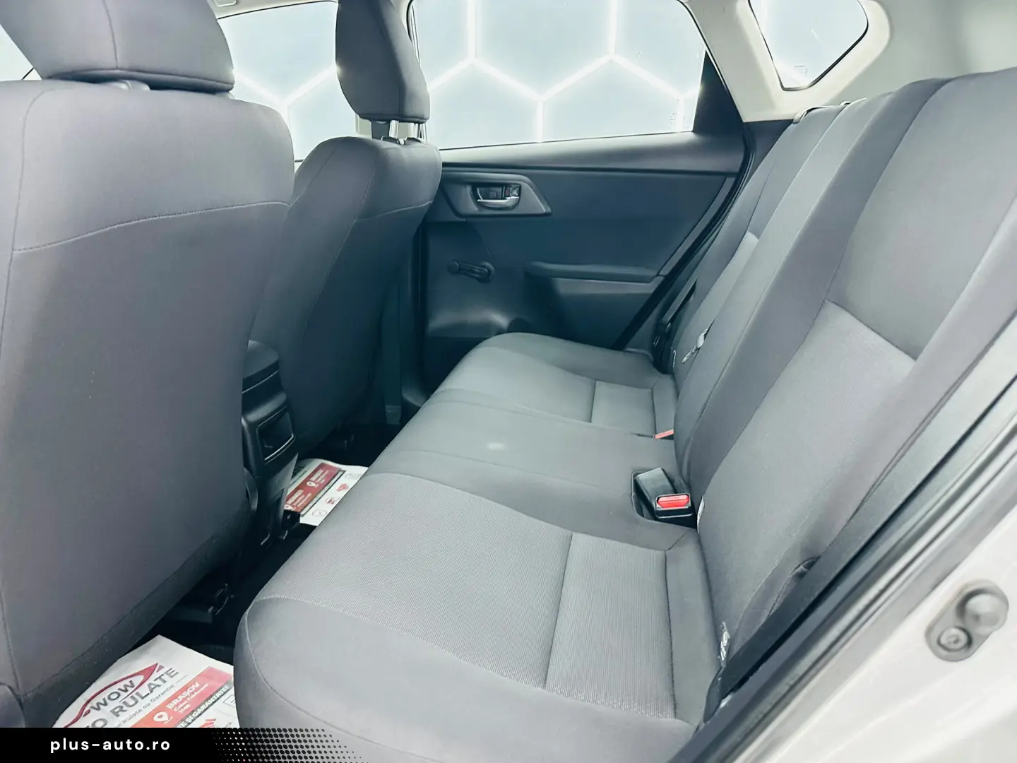 TOYOTA AURIS 2018 1.8i  HYBRID E6 Garantie 12 Luni Rate Avan