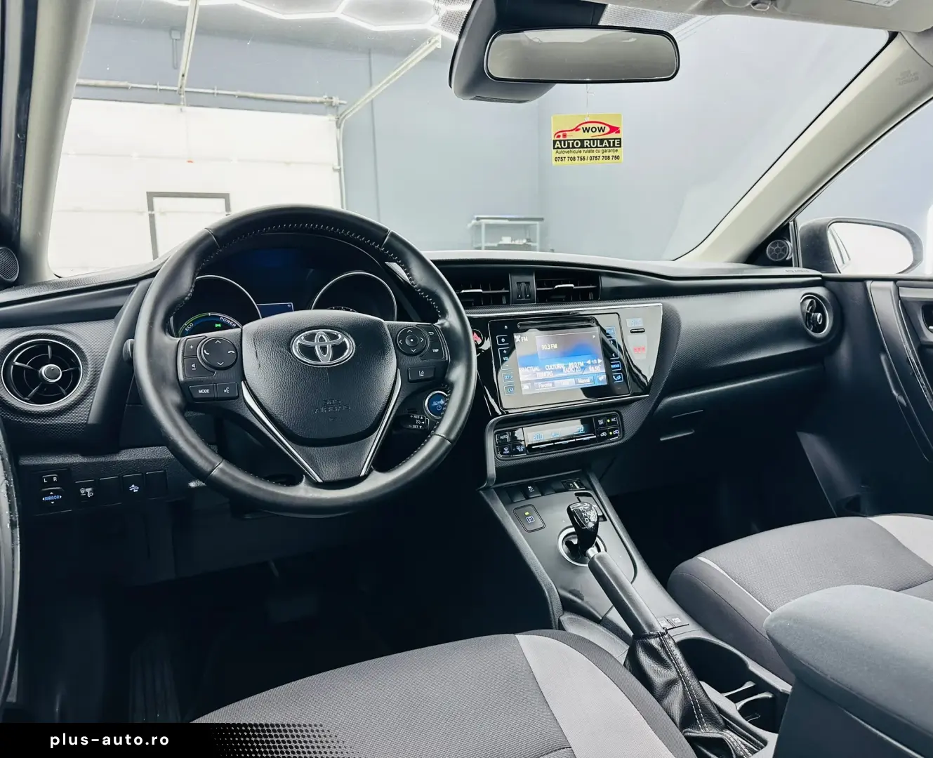 TOYOTA AURIS 2018 1.8i  HYBRID E6 Garantie 12 Luni Rate Avan