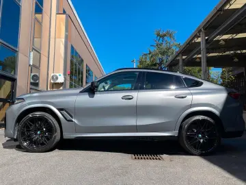 BMW X6 M Competition AKRAPOVIC-SKY LOUGE-