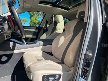 BMW X6 M Competition AKRAPOVIC-SKY LOUGE-
