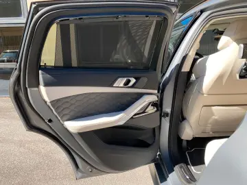 BMW X6 M Competition AKRAPOVIC-SKY LOUGE-
