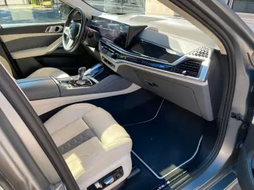 BMW X6 M Competition AKRAPOVIC-SKY LOUGE-
