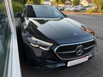 MERCEDES-BENZ E 220d AMG  Adv- Plus Pano Massage AHK…