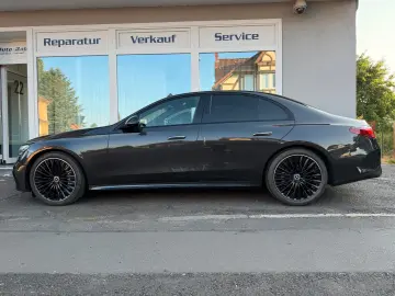 MERCEDES-BENZ E 220d AMG  Adv- Plus Pano Massage AHK…