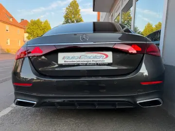 MERCEDES-BENZ E 220d AMG  Adv- Plus Pano Massage AHK…