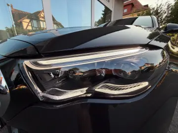MERCEDES-BENZ E 220d AMG  Adv- Plus Pano Massage AHK…