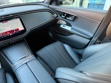 MERCEDES-BENZ E 220d AMG  Adv- Plus Pano Massage AHK…