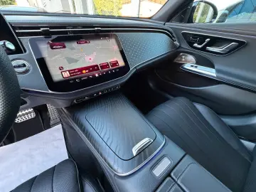 MERCEDES-BENZ E 220d AMG  Adv- Plus Pano Massage AHK…