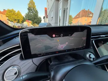 MERCEDES-BENZ E 220d AMG  Adv- Plus Pano Massage AHK…