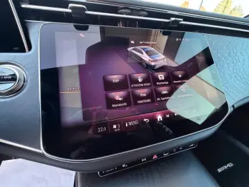 MERCEDES-BENZ E 220d AMG  Adv- Plus Pano Massage AHK…