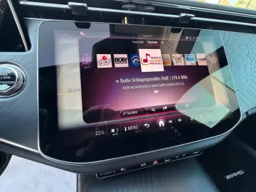 MERCEDES-BENZ E 220d AMG  Adv- Plus Pano Massage AHK…
