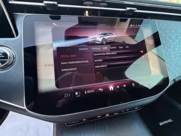 MERCEDES-BENZ E 220d AMG  Adv- Plus Pano Massage AHK…