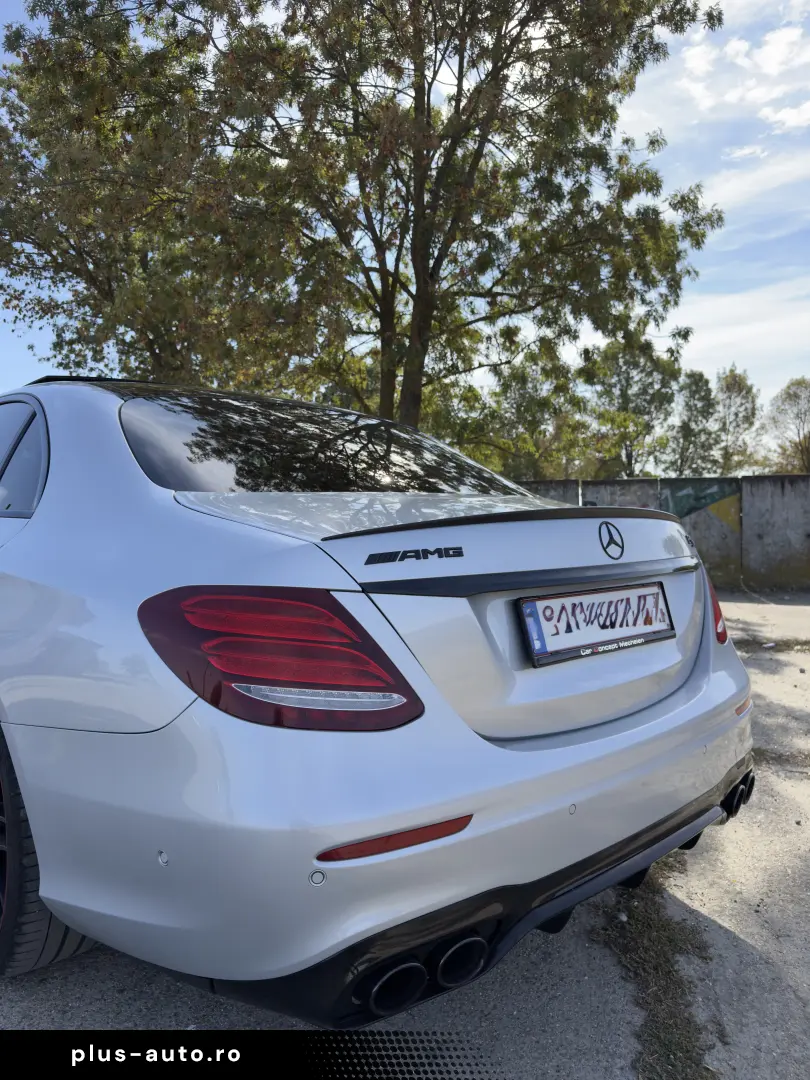 Mercedes-Benz E 43 AMG
