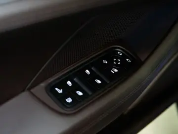 PORSCHE Panamera 2.9 4S E-Hybrid 544PK   Bose   Achteras