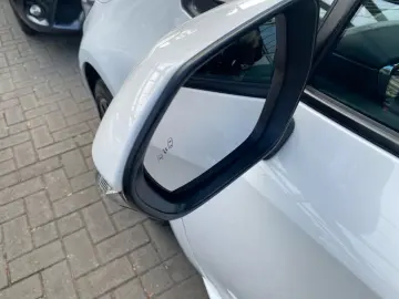 TOYOTA Corolla 2.0 TS Hybrid Team D  Technik-Paket CAM