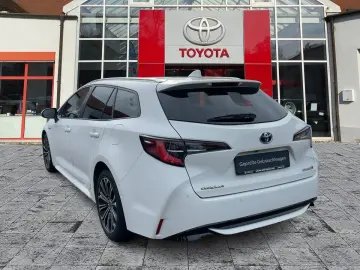 TOYOTA Corolla Touring Sports 2.0 Team D ACC LED Navi