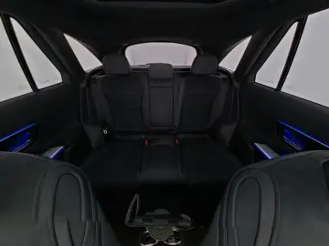 MERCEDES-BENZ GLC 200 4M AMG Edition DIGITAL Pano AH…