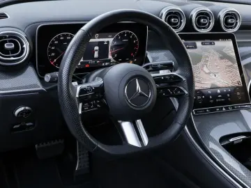 MERCEDES-BENZ GLC 200 4M AMG-Sport Pano AHK Night 36…
