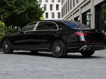 Mercedes-Benz S 580 Maybach 4Matic 4D  TV