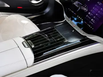 Mercedes-Benz S 580 Maybach 4Matic 4D  TV
