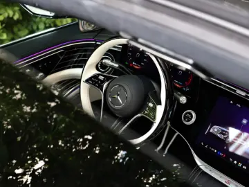 Mercedes-Benz S 580 Maybach 4Matic 4D  TV