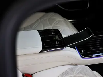 Mercedes-Benz S 580 Maybach 4Matic 4D  TV
