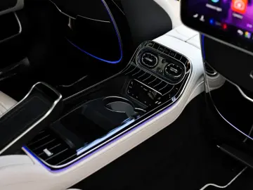 Mercedes-Benz S 580 Maybach 4Matic 4D  TV