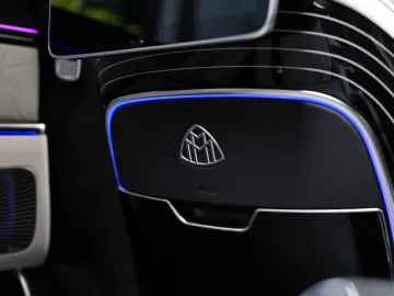 Mercedes-Benz S 580 Maybach 4Matic 4D  TV