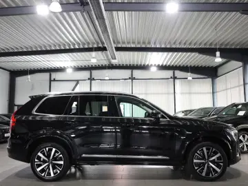 Volvo XC90 B5 Plus Bright AWD 7 LOCURI • 360