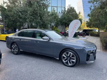 BMW Seria 740d xDrive M Sport