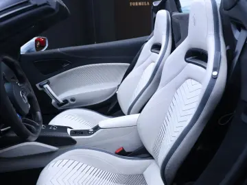 MASERATI MC20 Cielo