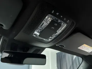 Mercedes-Benz GLB 200  Virtual   360   MBUX