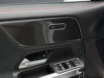 Mercedes-Benz GLB 200  Virtual   360   MBUX