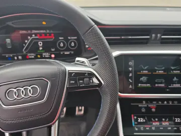 AUDI RS7  performance   Luftfeder  Keramik  305 km h