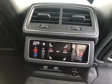 AUDI RS7  performance   Luftfeder  Keramik  305 km h