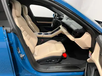 PORSCHE Taycan Cross Turismo 4S