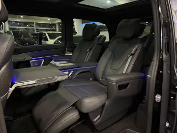 MERCEDES-BENZ V300d AMG-Exclusive 4x4-Pano-LUXUSSITZ…
