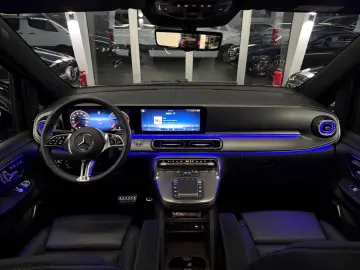 MERCEDES-BENZ V300d AMG-Exclusive 4x4-Pano-LUXUSSITZ…