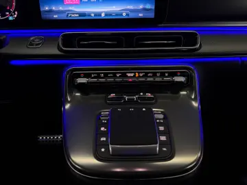 MERCEDES-BENZ V300d AMG-Exclusive 4x4-Pano-LUXUSSITZ…