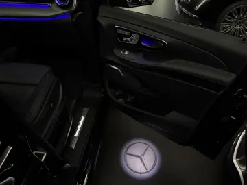 MERCEDES-BENZ V300d AMG-Exclusive 4x4-Pano-LUXUSSITZ…