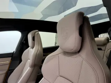 PORSCHE Taycan Cross Turismo 4S