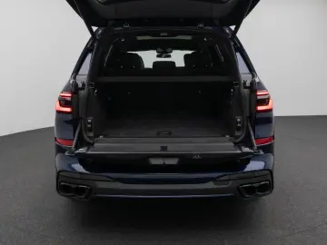 BMW X7 M60i xDrive   530 CP • V8 • 7 LOCURI • 360  • HUD
