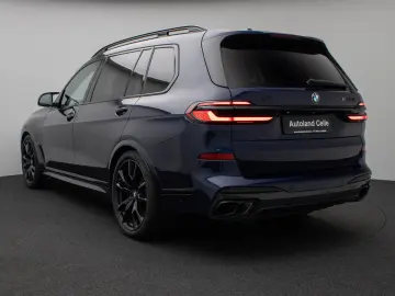 BMW X7 M60i xDrive   530 CP • V8 • 7 LOCURI • 360  • HUD