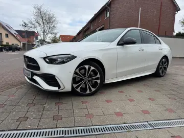 MERCEDES-BENZ C 220 d AMG-Line~Night-Paket Panorama