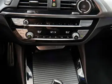 BMW X4 xDrive 20 d M Sport  LED Standhzg
