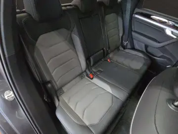 VW Touareg R-Line BlackStyle TDI