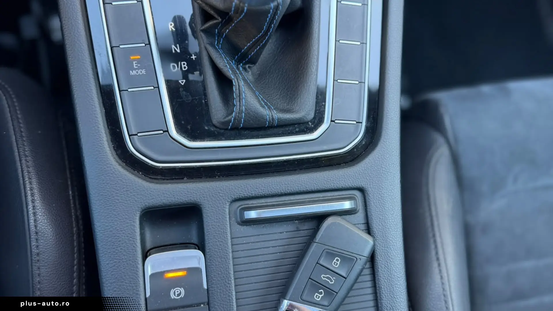 VOLKSWAGEN PASSAT B8 GTE