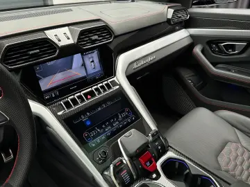 Lamborghini Urus Performante